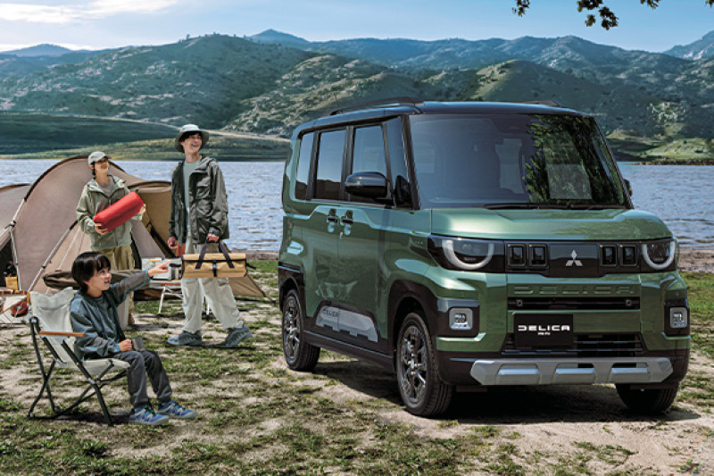三菱 デリカミニ の外観